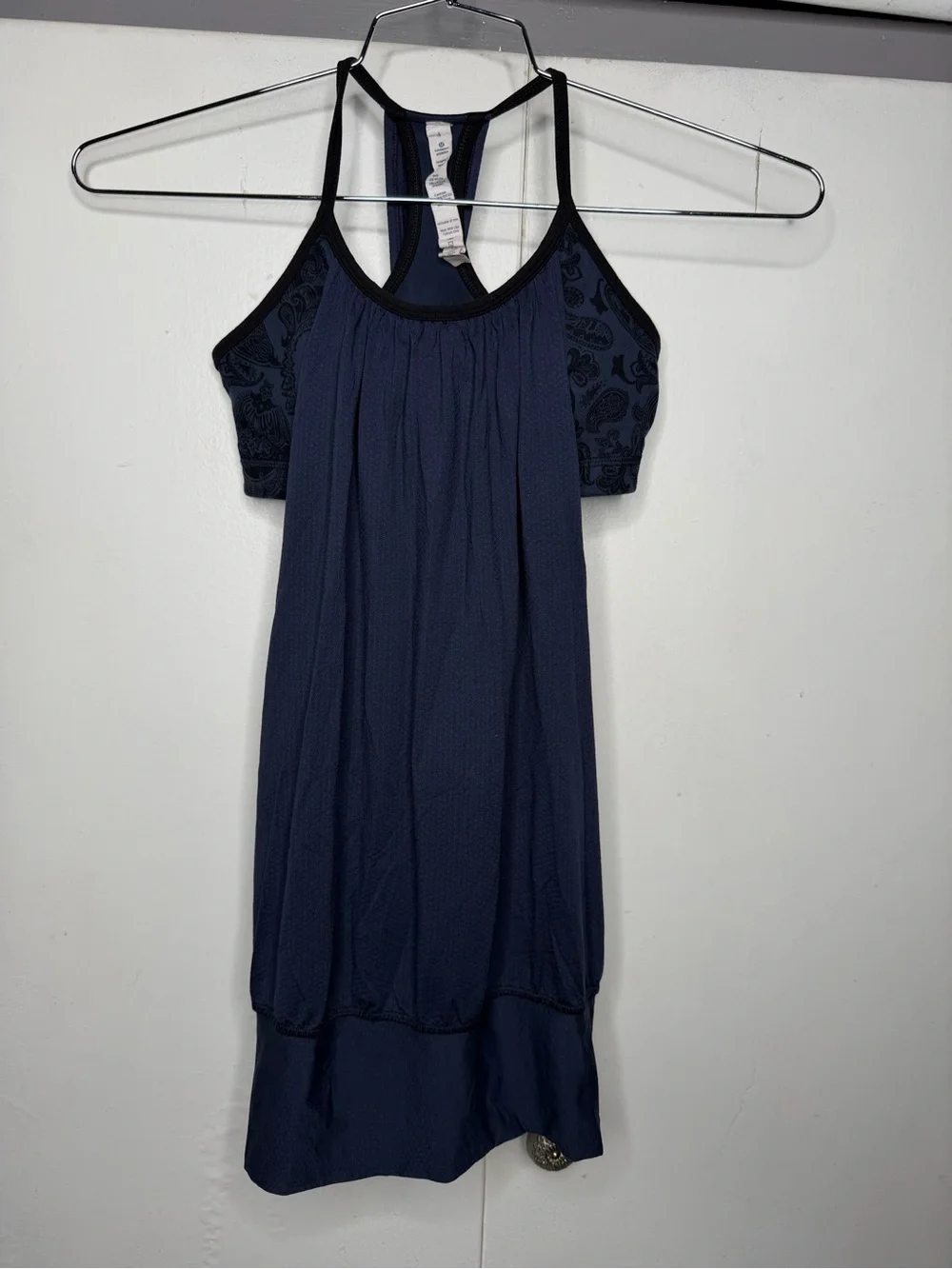 Lululemon C.Y.B. Tank size 4 built in sports bra lot of 7